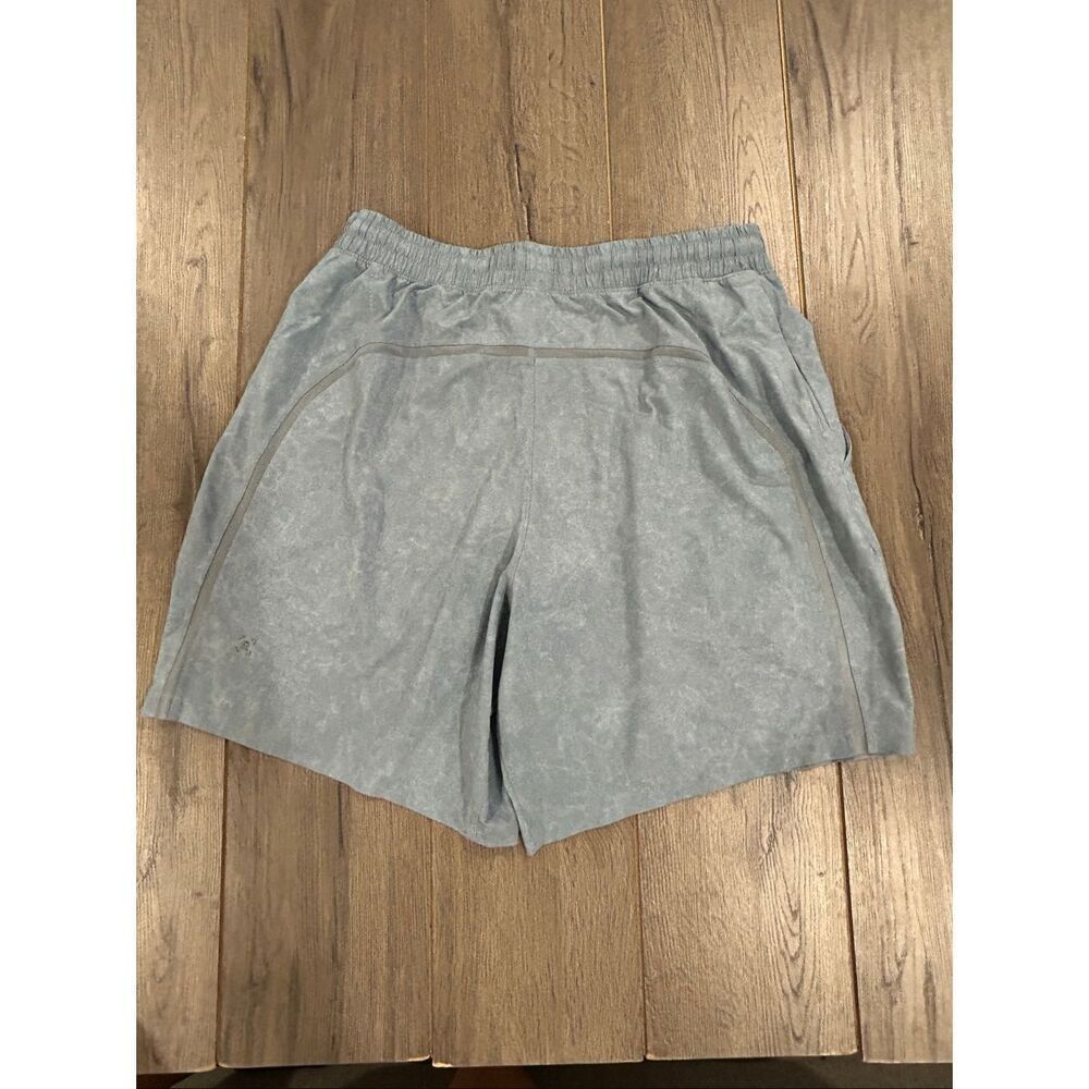 Lululemon Pace Breaker Short 9” Linead Sz Large